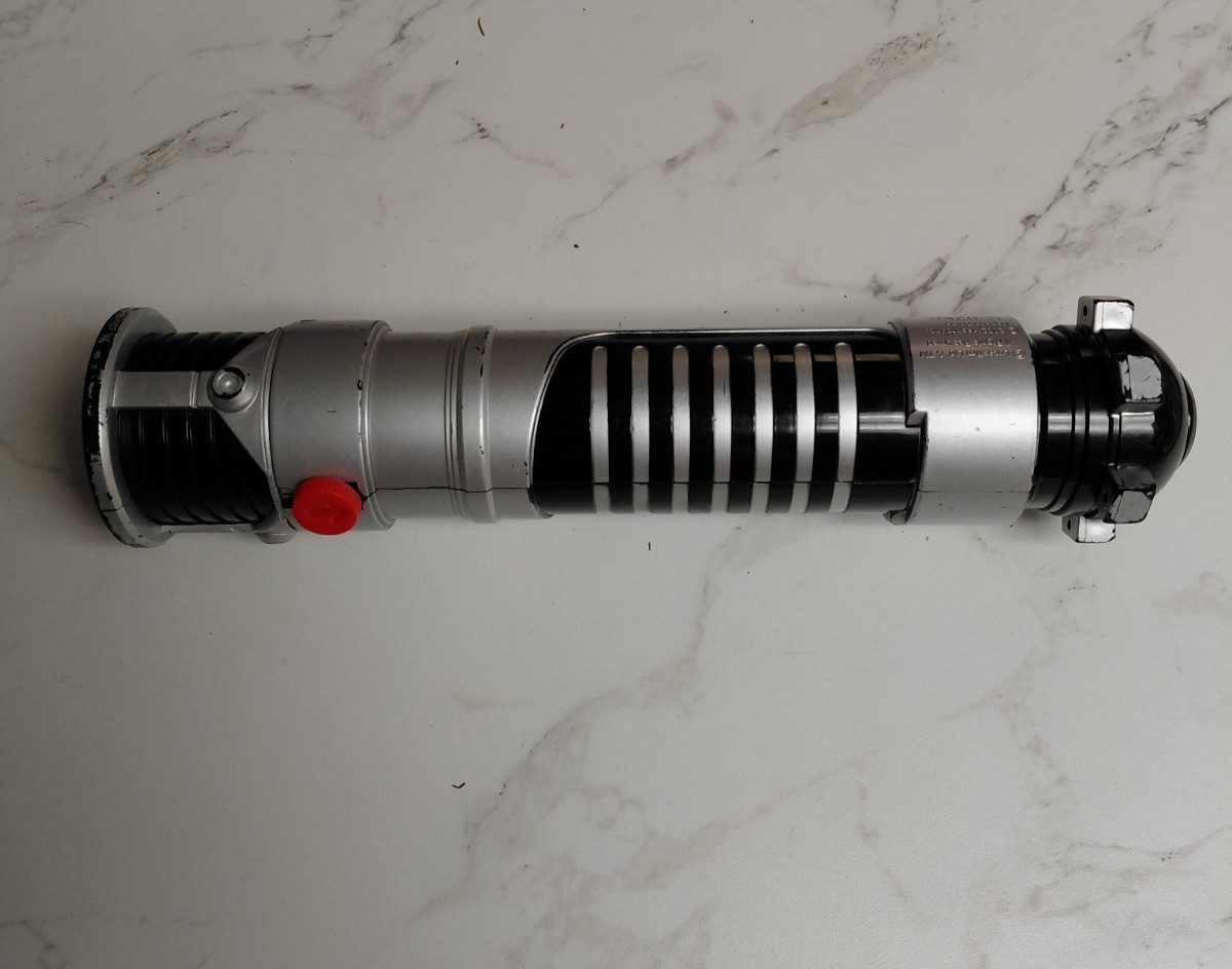 Vintage Hasbro Light Saber PURPLE 2002 Non Flip Out Obi Wan NON ELECTRONIC Vintage Hasbro Light Saber PURPLE 2002 Non Flip Out Obi Wan NON ELECTRONIC