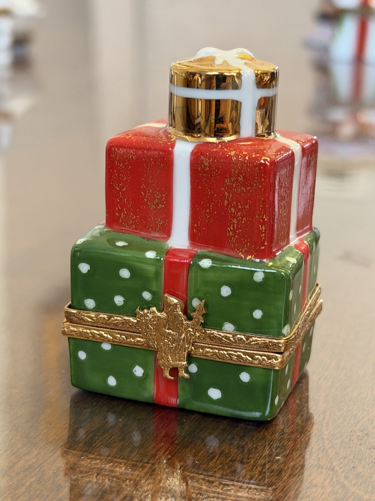 Limoges Christmas Present Porcelain Trinket Box France Limited Retired Limoges Christmas Present Porcelain Trinket Box France Limited Retired