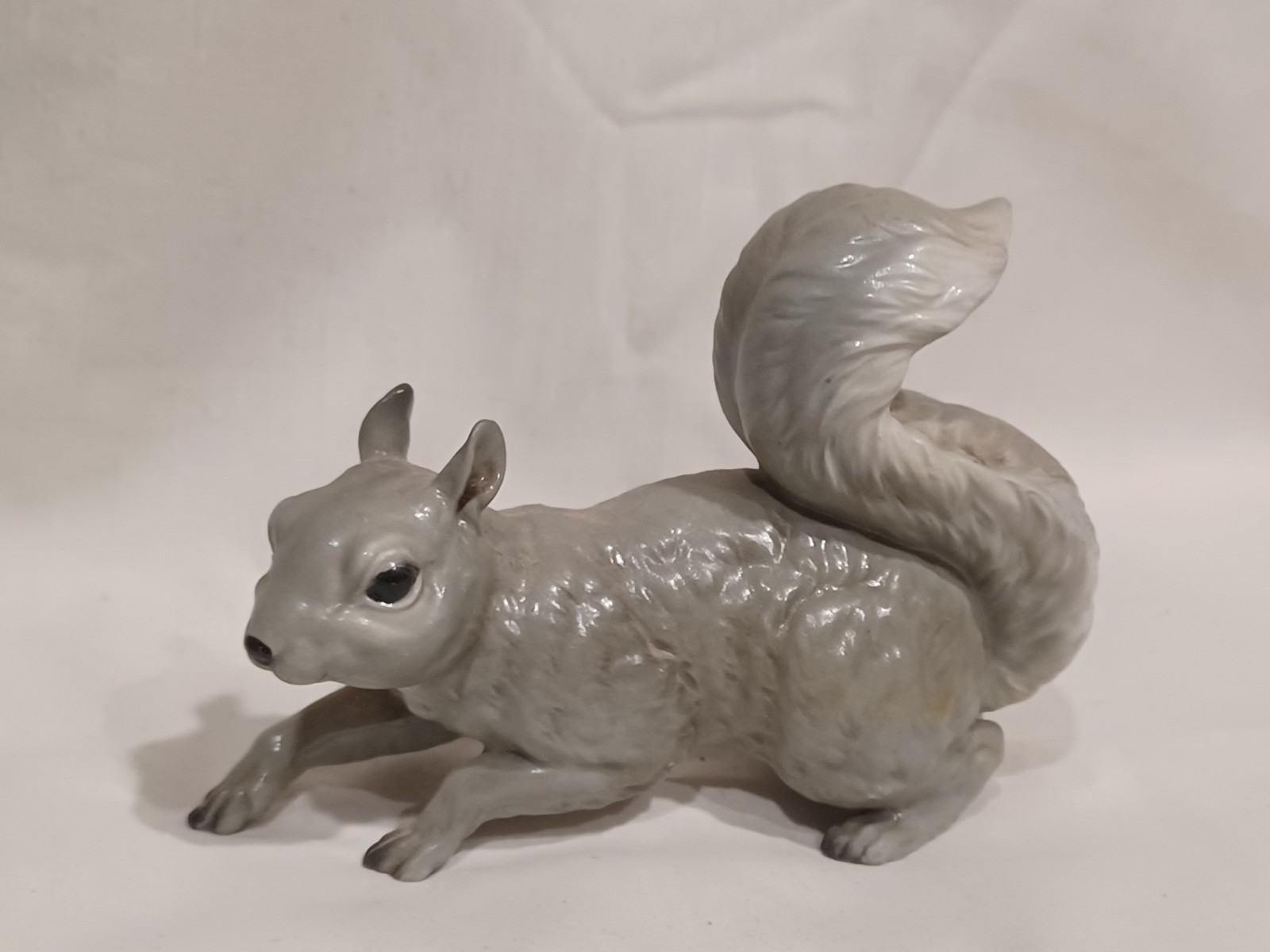 Grey Squirrel Figurine - Animal Decor Collectible - Unknown Material Grey Squirrel Figurine - Animal Decor Collectible - Unknown Material