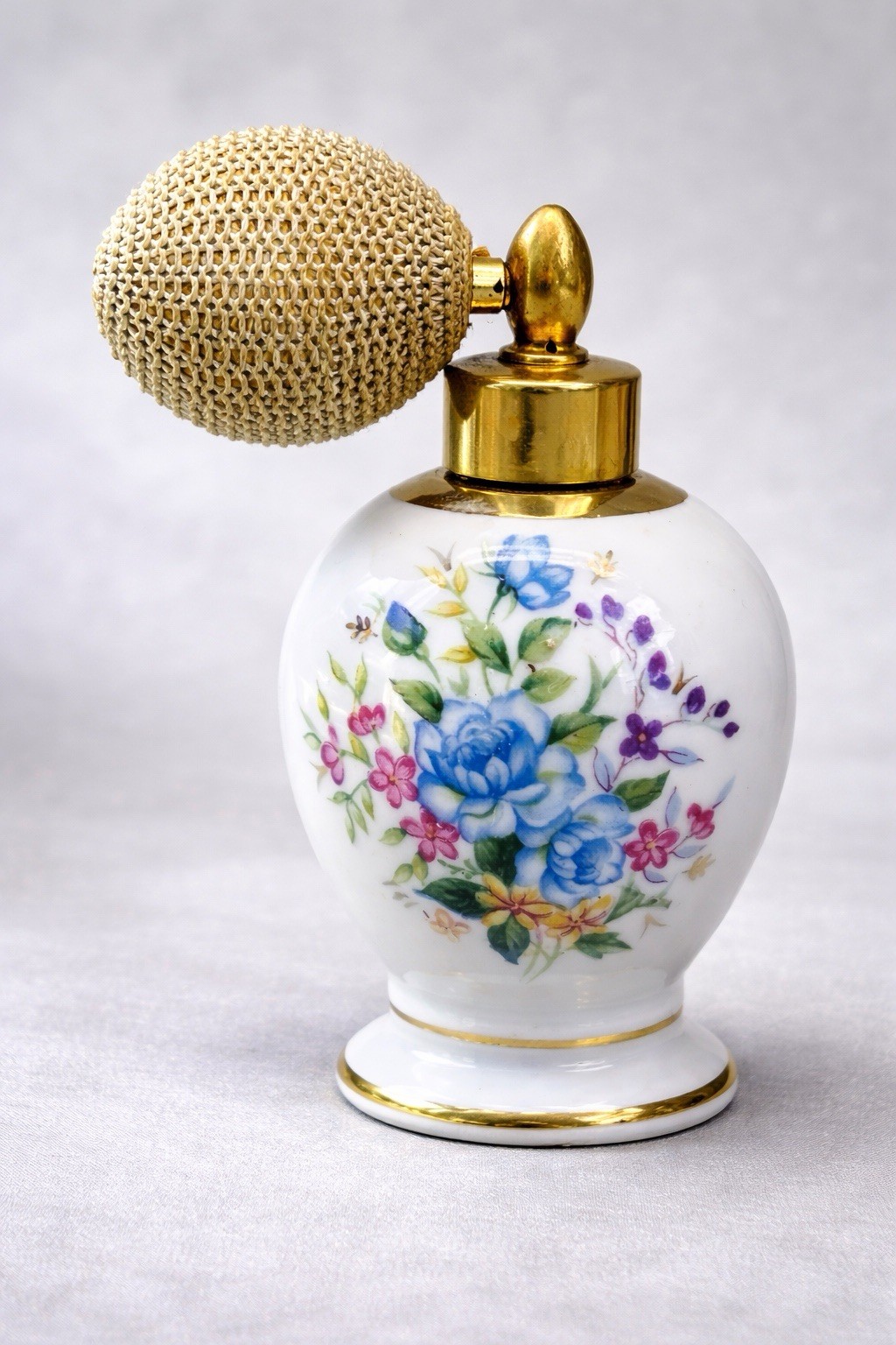 Vintage holmSpray Perfume Atomizer Floral Porcelain Bottle Chartley Mass 100/12