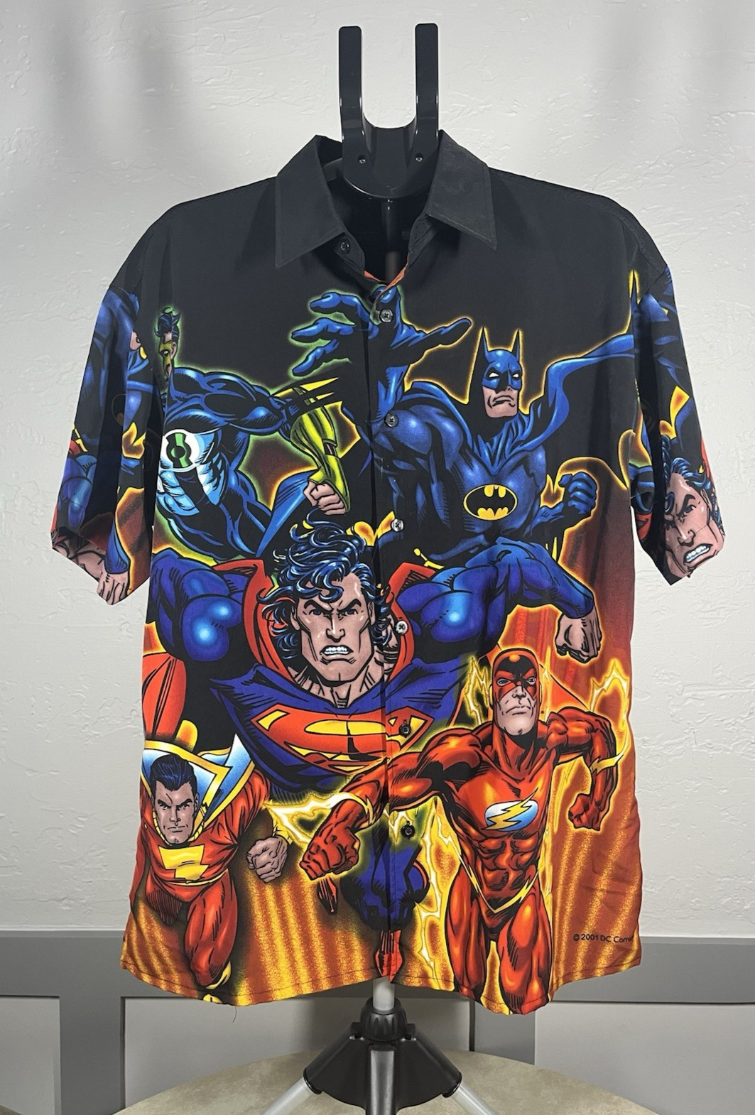 Vintage DC Comics Style SuperHero 2001 All Over Button Up Shirt Size Medium