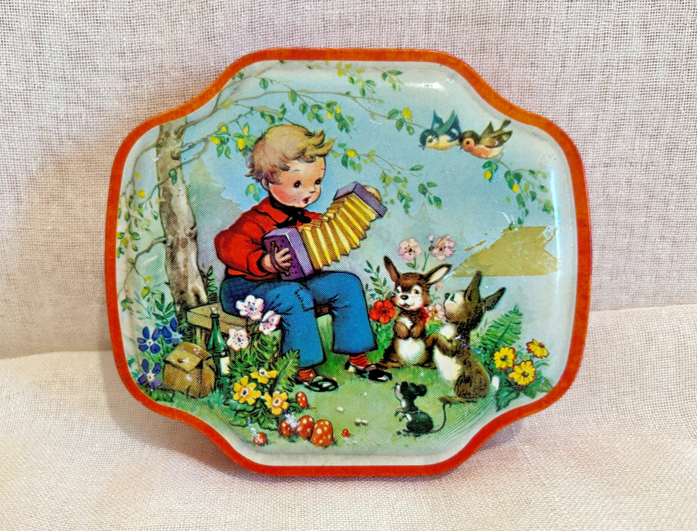 Vintage Mid Century George W Horner Sweet Tin 13cmW Childrens Illustration UK