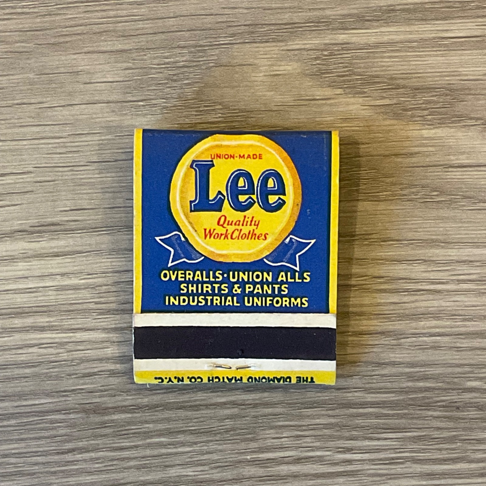 Vintage Lee Overalls Matchbook Full Unstruck Work Clothes Advertising 1940s Vintage Lee Overalls Matchbook Full Unstruck Work Clothes Advertising 1940s