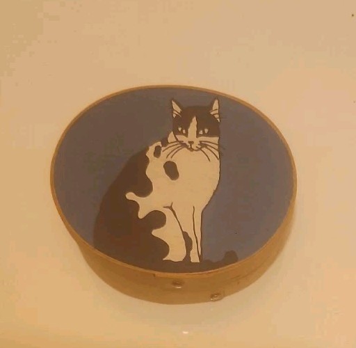Vintage 80s Oval Shaker Trinket Jewelry Box Cat Screenprint 4.5 Vintage 80s Oval Shaker Trinket Jewelry Box Cat Screenprint 4.5