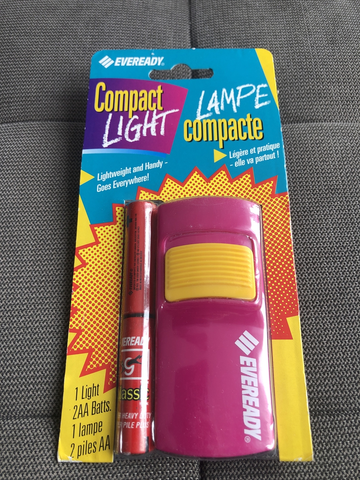 Vintage EVEREADY Compact Light Flashlight w/ Batteries C4 Vintage EVEREADY Compact Light Flashlight w/ Batteries C4