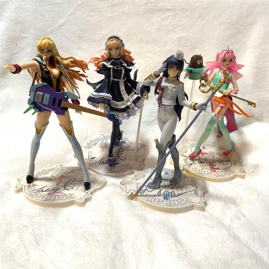 Macross 30th Anniversary SQ Figure Set of 4 Banpresto Collectible Anime Figures Macross 30th Anniversary SQ Figure Set of 4 Banpresto Collectible Anime Figures