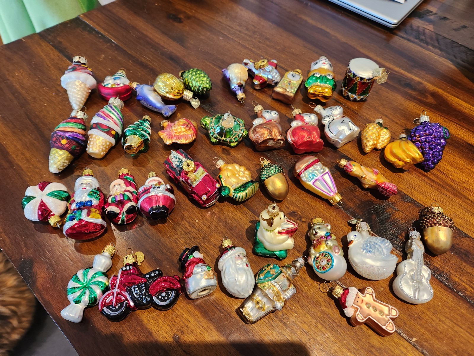 QVC OLD WORLD CHRISTMAS ORNAMENTS BAG OF 40 QVC OLD WORLD CHRISTMAS ORNAMENTS BAG OF 40