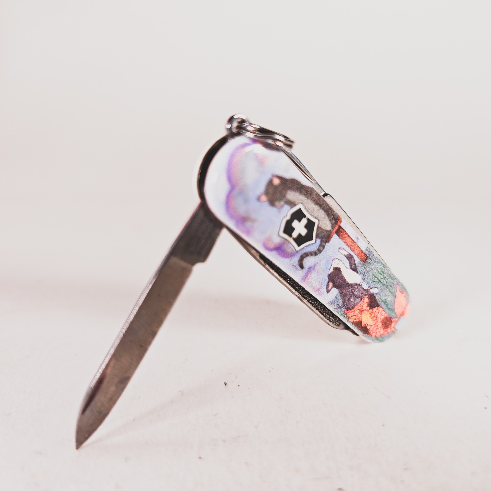 Victorinox Classic SD Swiss Army Knife Purple 65mm WATER KITTIES
