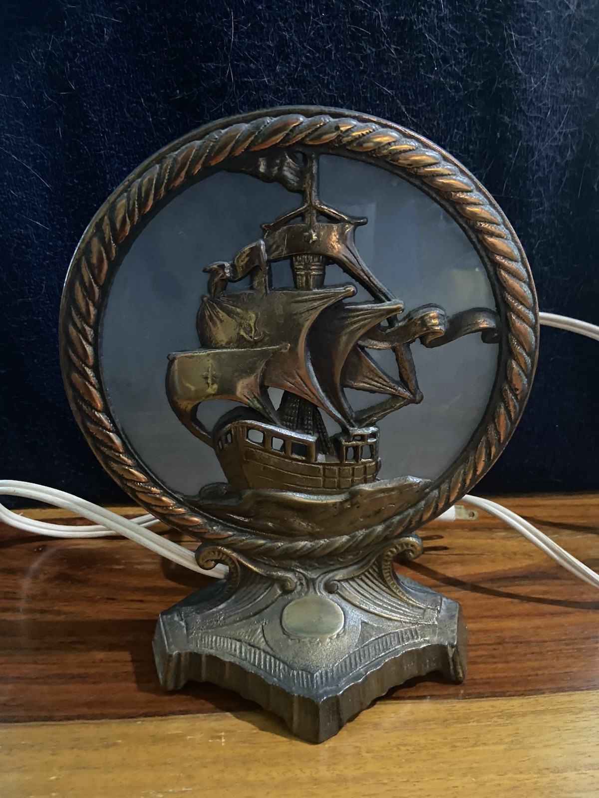 Antique 1920s Art Deco Cast Iron Ship Lamp Everlight Style Slag Glass Works Antique 1920s Art Deco Cast Iron Ship Lamp Everlight Style Slag Glass Works