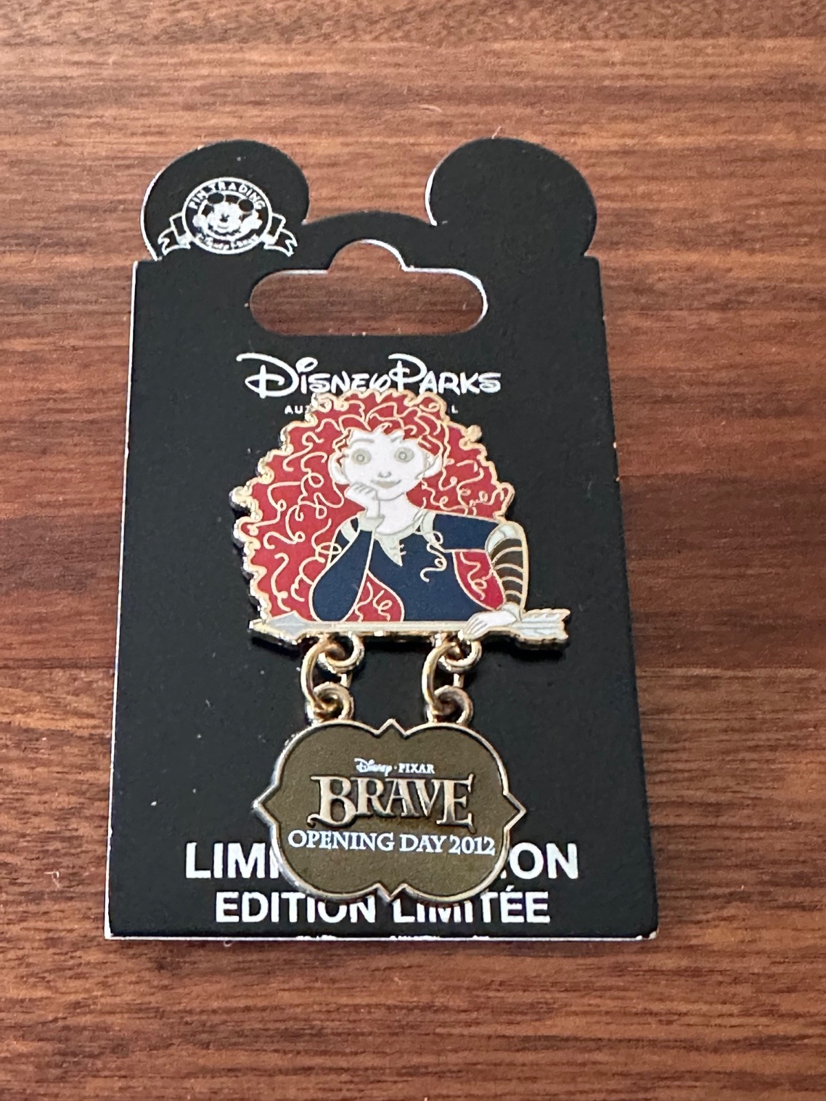 Disney Pixar BRAVE Merida Opening Day 2012 LE 2000 Dangle Pin PP90210 Disney Pixar BRAVE Merida Opening Day 2012 LE 2000 Dangle Pin PP90210