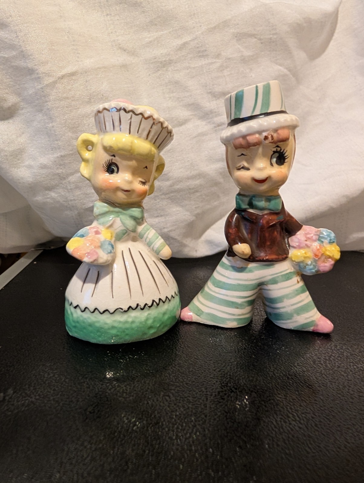 Vintage Enesco Sweet Shoppe Salt & Pepper Shakers Cupcake Boy Girl Japan Rare Vintage Enesco Sweet Shoppe Salt & Pepper Shakers Cupcake Boy Girl Japan Rare