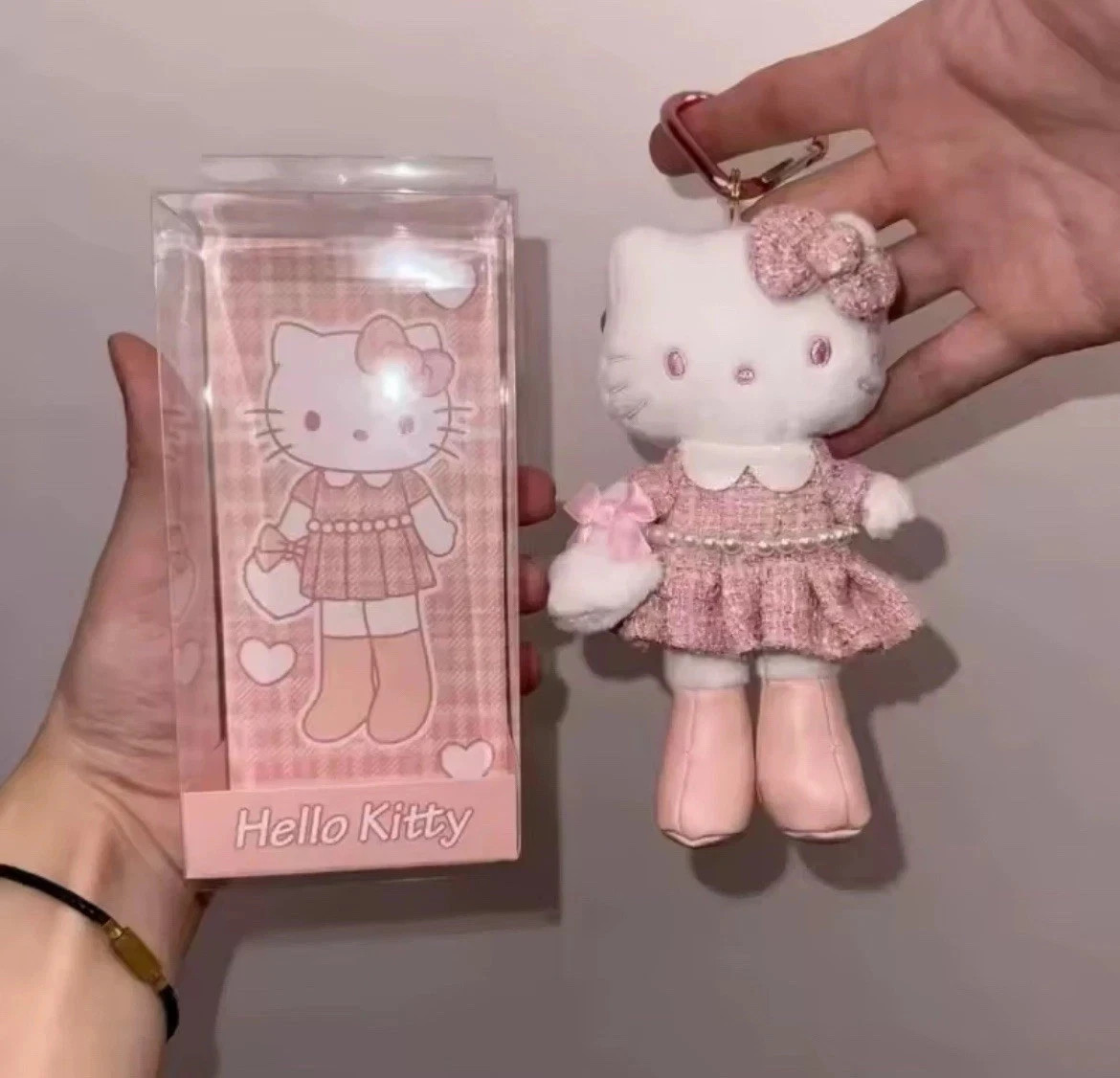 Sanrio Hello Kitty Long Legs Pink Tweed Kawaii y2k Plush Bag Charm Keychain 15cm Sanrio Hello Kitty Long Legs Pink Tweed Kawaii y2k Plush Bag Charm Keychain 15cm