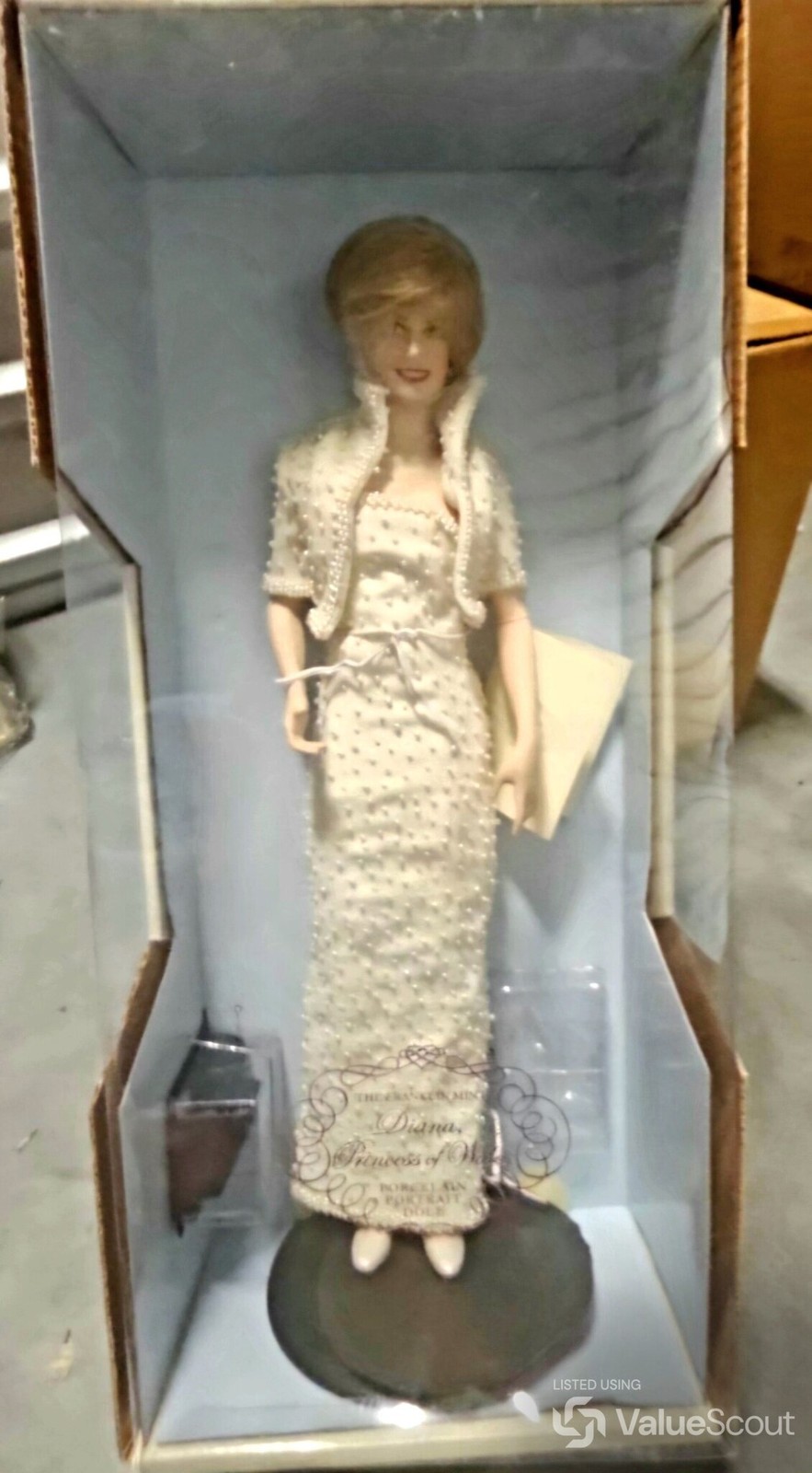 Franklin Mint Diana Princess of Wales Porcelain Portrait Doll