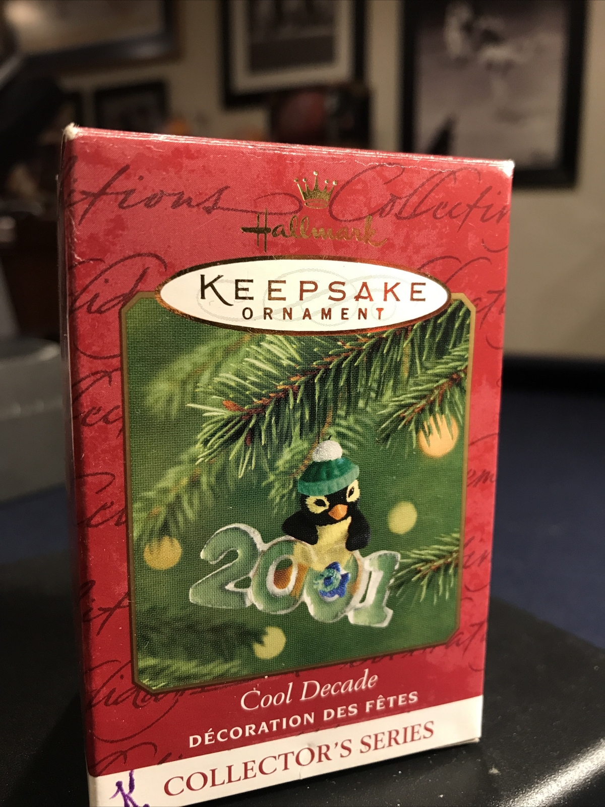Christmas Ornament Penguin Hallmark Keepsake Cool Decade 2001 Cool Decade F110 Christmas Ornament Penguin Hallmark Keepsake Cool Decade 2001 Cool Decade F110
