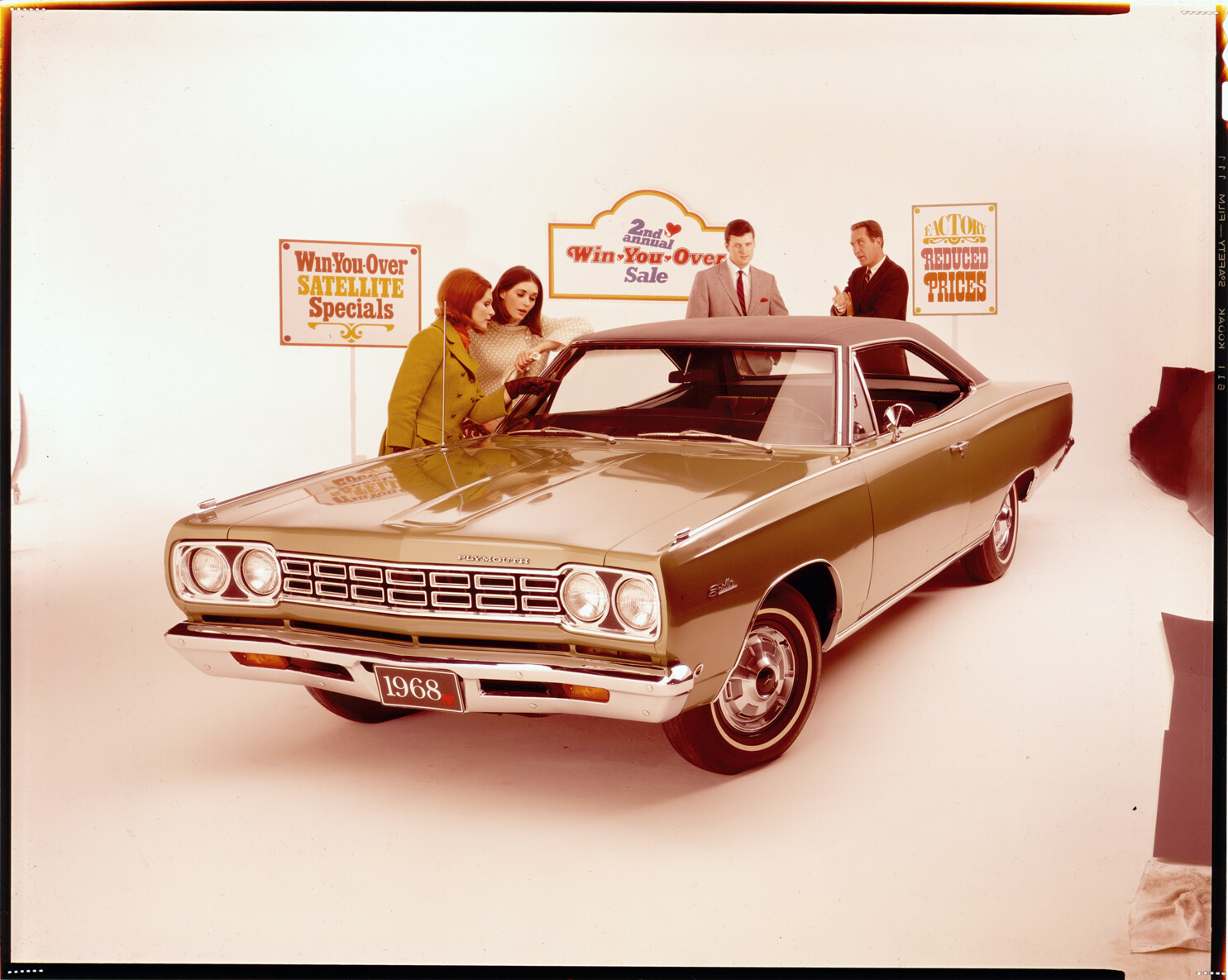 1968 Plymouth Satellite automobile car advertising OLD PHOTO 1968 Plymouth Satellite automobile car advertising OLD PHOTO