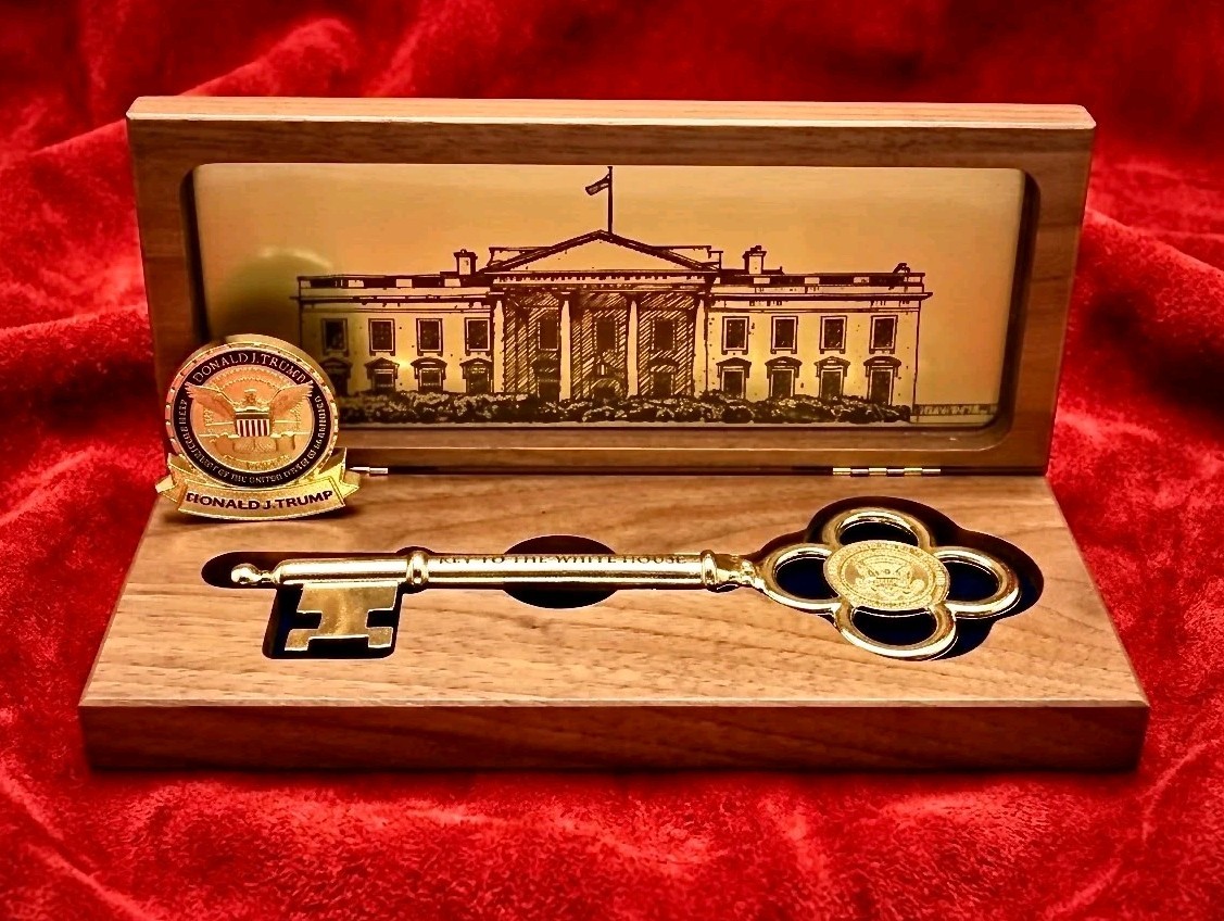 Rare Authentic 1st Term President Donald Trump White House Key & Challenge Coin