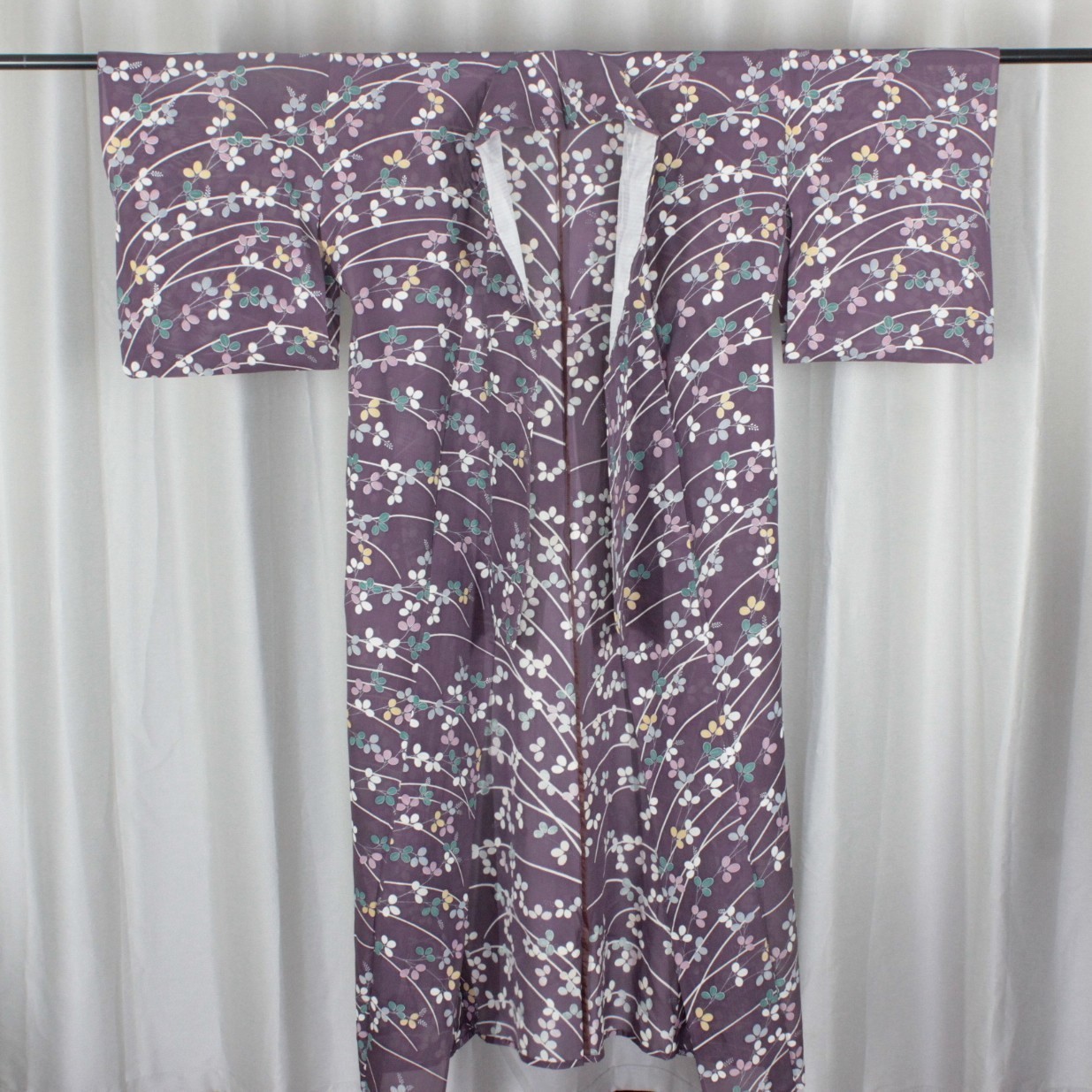 Vintage Japanese Yukata Purple Floral Kimono Robe Women\'s 58.7\