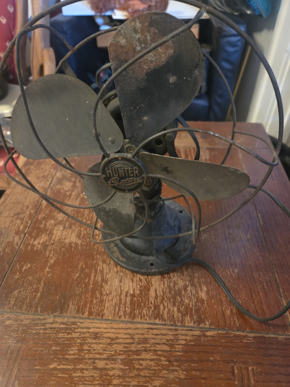 Antique c1940 Hunter Century F10 Cat 650 Oscillating Desk Fan 2 Speed AS-IS