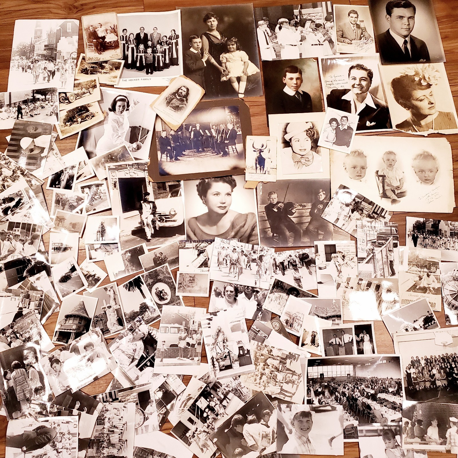Vintage Photo Lot 116 Black White Sepia Family Snapshot Portrait Social History