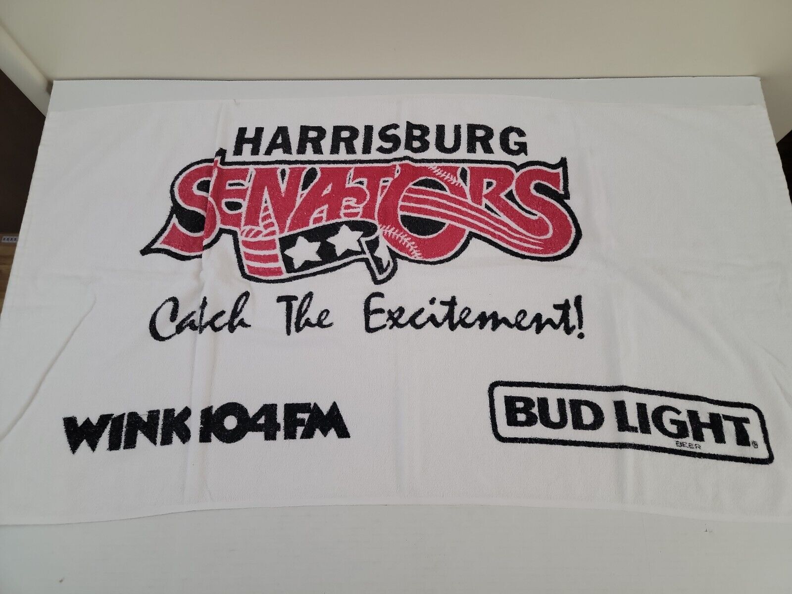 VINTAGE HARRISBURG SENATORS MLB MINOR Bud Light WINK 104  Beach Towel 48” X 26” 