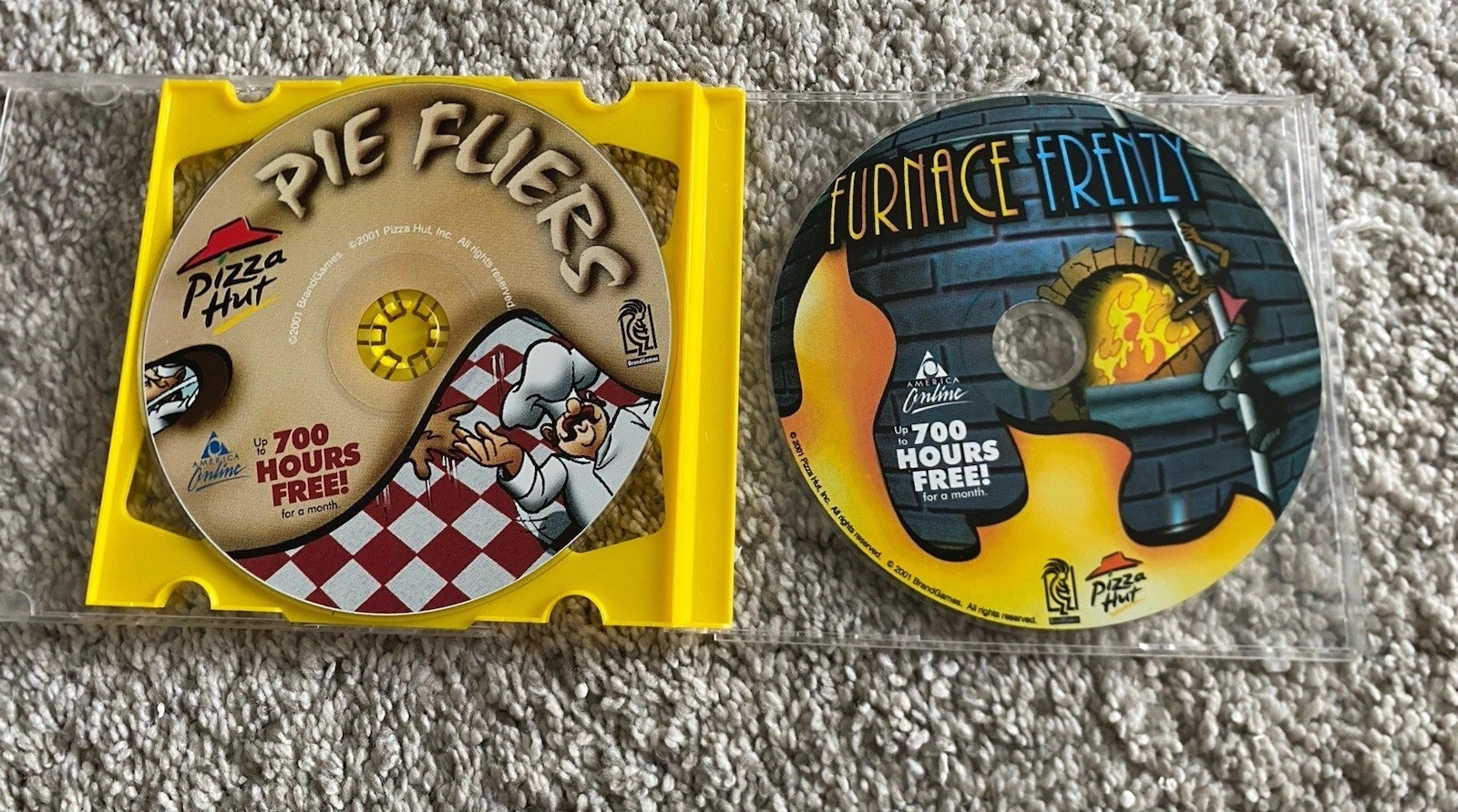 Set Of 2 Vtg Pizza Hut PC GAmES PIE FLIERS Furnace Frenzy Collectible Disc Cdrom Set Of 2 Vtg Pizza Hut PC GAmES PIE FLIERS Furnace Frenzy Collectible Disc Cdrom