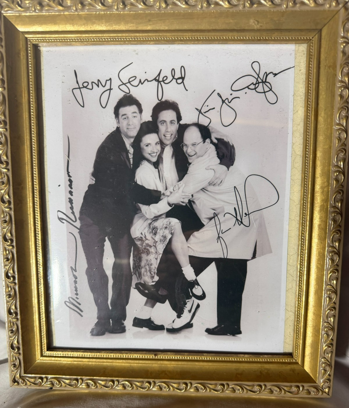 π Framed NEW Seinfeld Cast Photo Autographed Rare LOW PRICE β€οΈ π Framed NEW Seinfeld Cast Photo Autographed Rare LOW PRICE β€οΈ