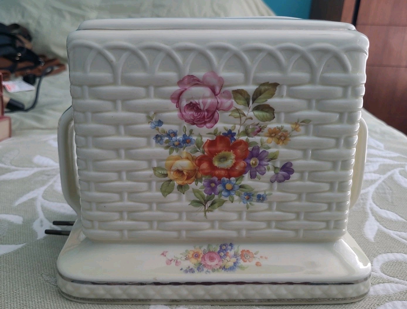 Rare Porcelier Art Deco Wild Flower Basketweave Toaster WORKS 1930s Grandmacore Rare Porcelier Art Deco Wild Flower Basketweave Toaster WORKS 1930s Grandmacore