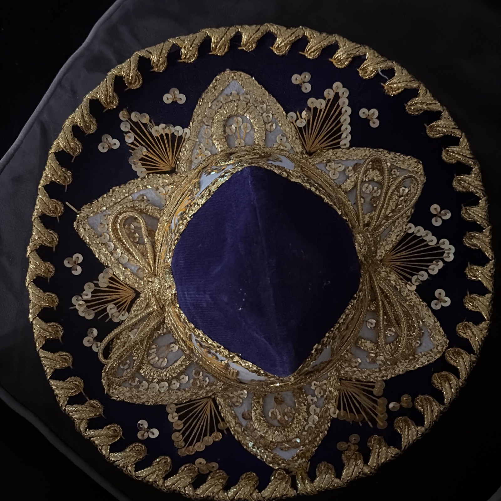 Vintage Piglet   Salazar Yepez Mexican Mariachi Sombrero Hat Purple Gold 7.5 A19