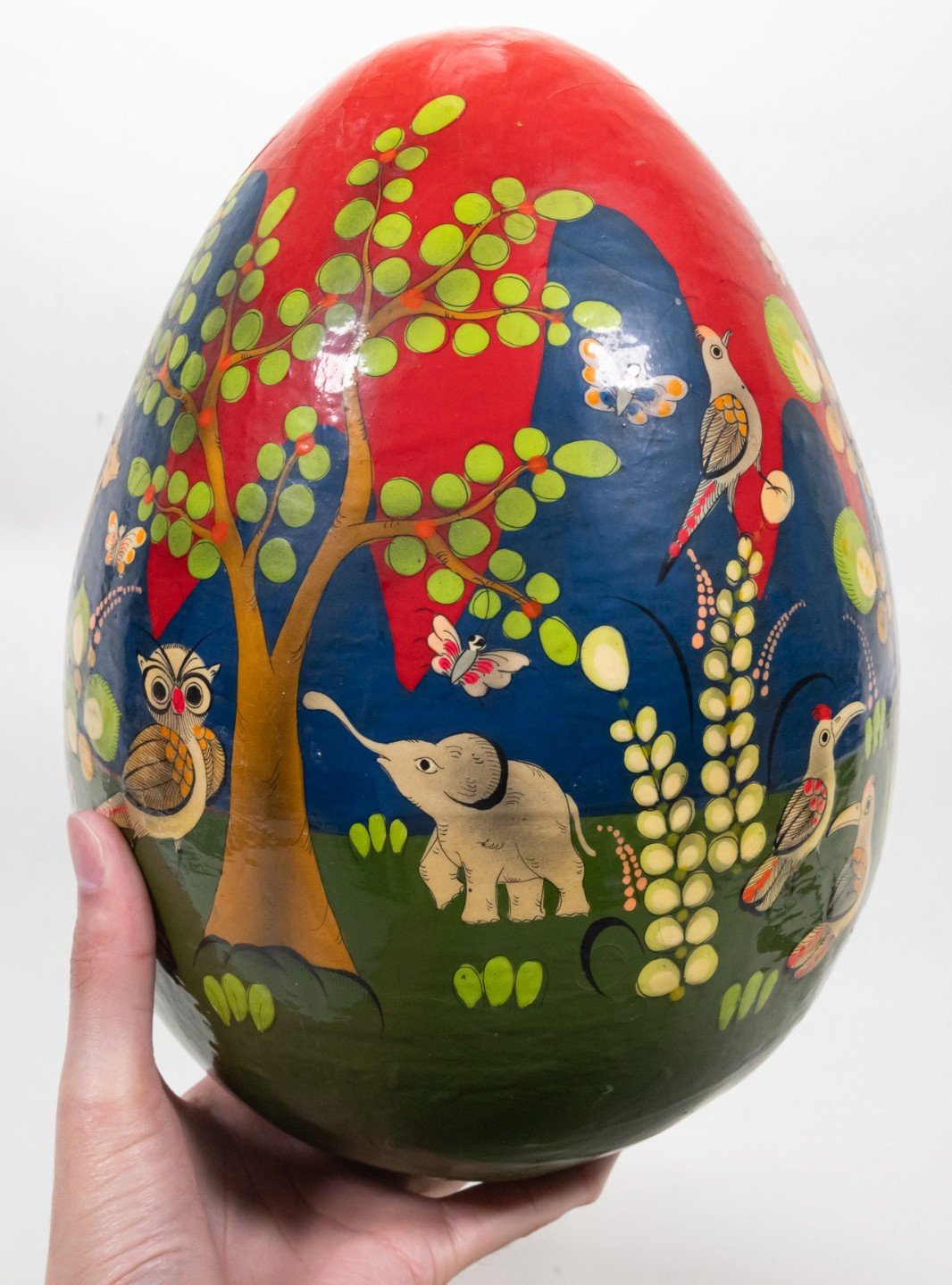 Vintage Mateos Signed Tonala Mexican Large Paper-Mache Folk Art Egg Vintage Mateos Signed Tonala Mexican Large Paper-Mache Folk Art Egg