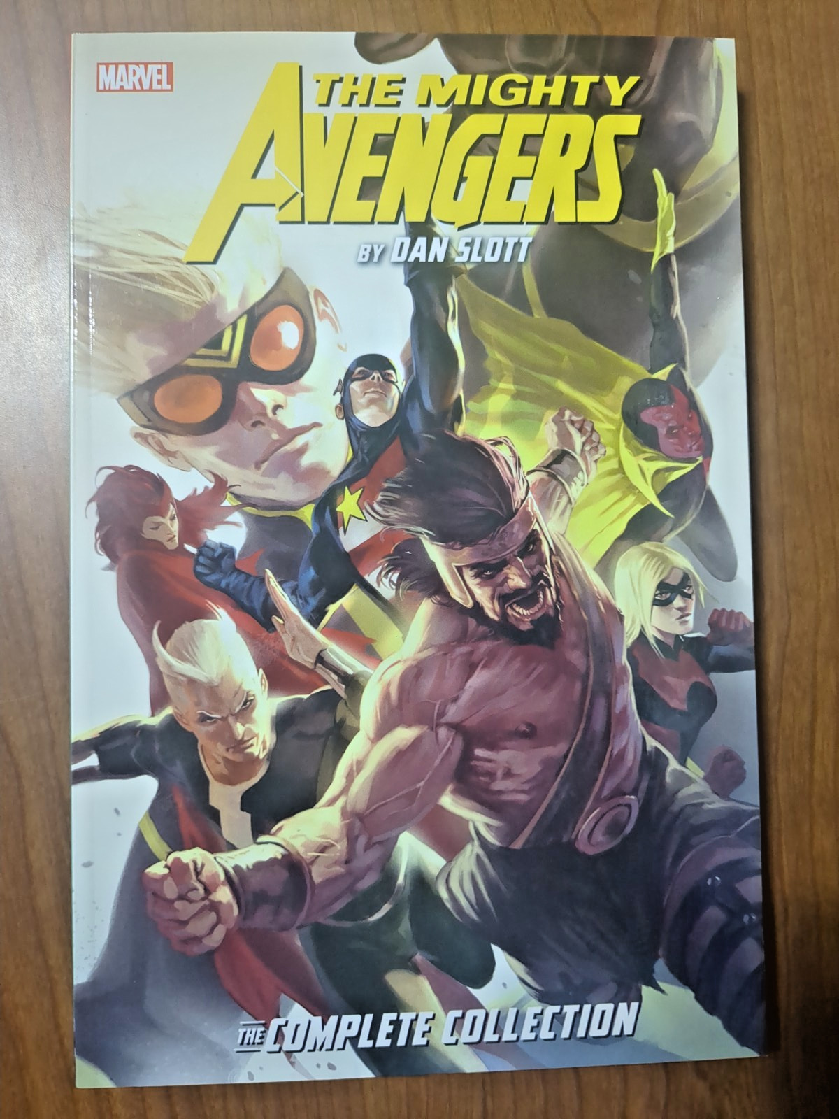 MIGHTY AVENGERS BY DAN SLOTT COMPLETE COLLECTION  (Marvel 2019 TPB TP SC)