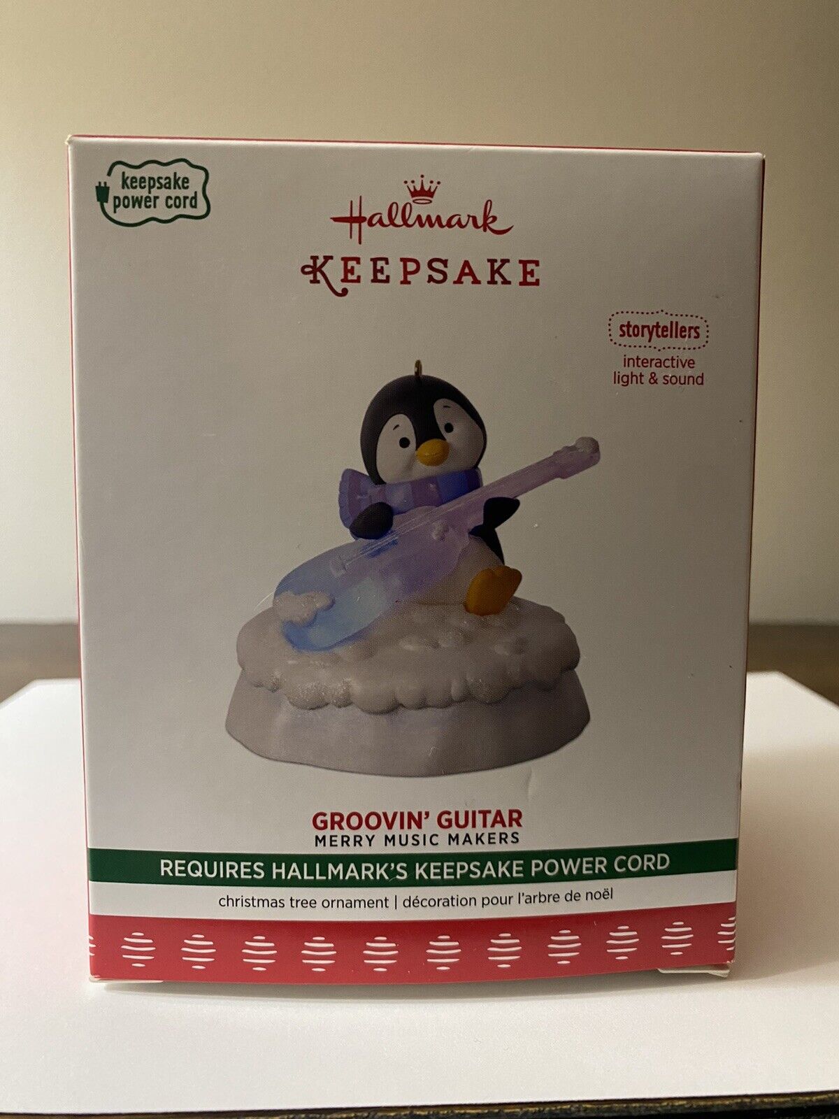 2017 Hallmark Groovin' Guitar Penguin Merry Music Makers Christmas Ornament