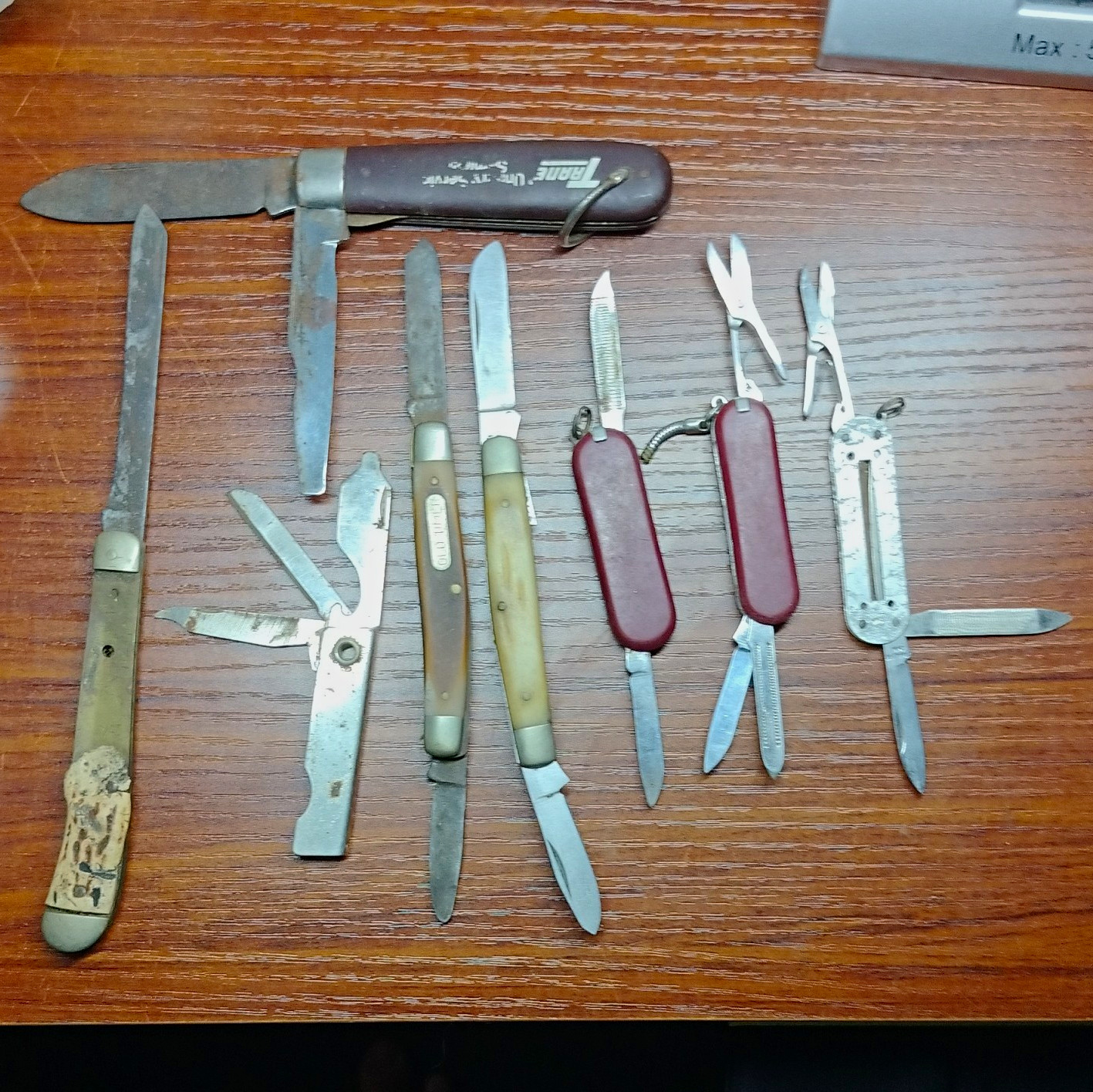 Vintage Mixed Lot Pocketknives & Multi-Tools, Stainless Steel, Scissors Vintage Mixed Lot Pocketknives & Multi-Tools, Stainless Steel, Scissors