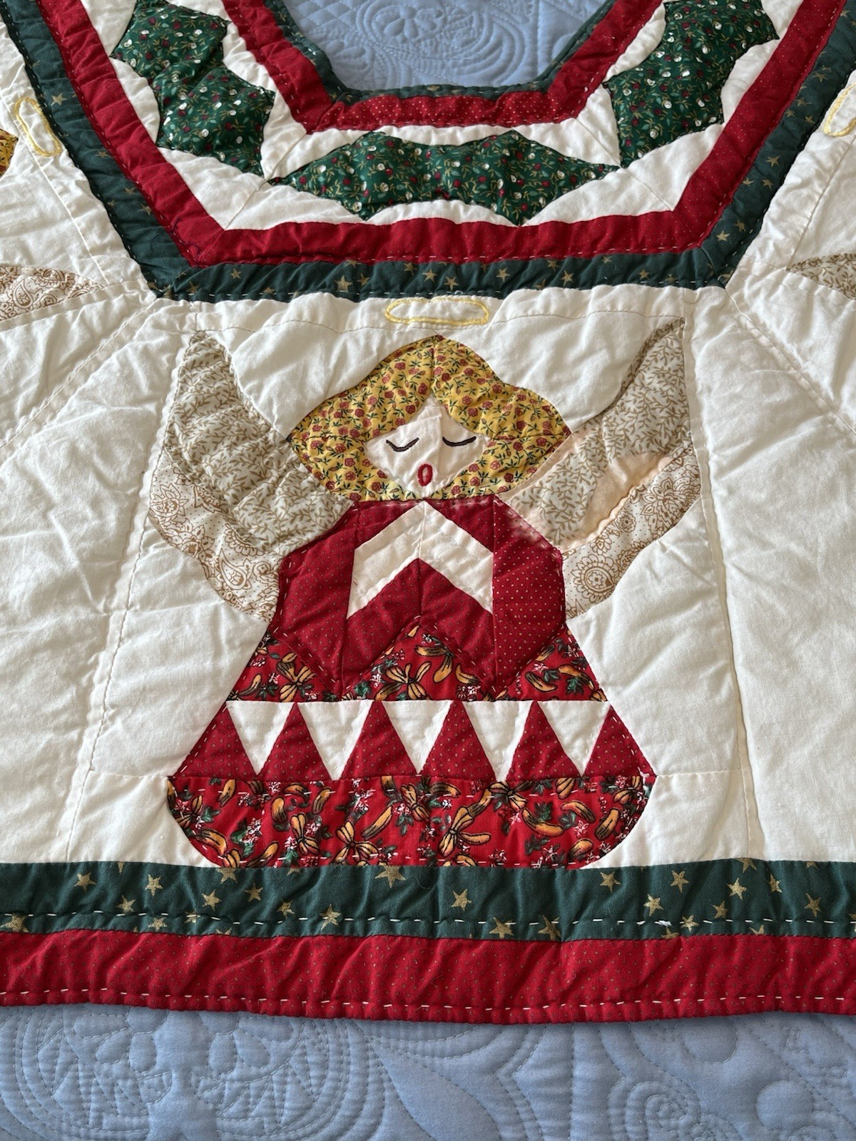 Vintage Large Christmas Tree Skirt Quilted Singing Angels 52 Vintage Large Christmas Tree Skirt Quilted Singing Angels 52