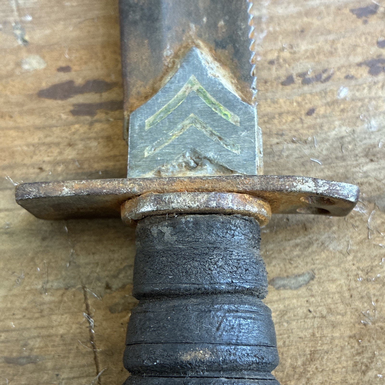 VINTAGE 1960s FIGHTING survival KNIFE TRENCH ART THEATER VINTAGE 1960s FIGHTING survival KNIFE TRENCH ART THEATER