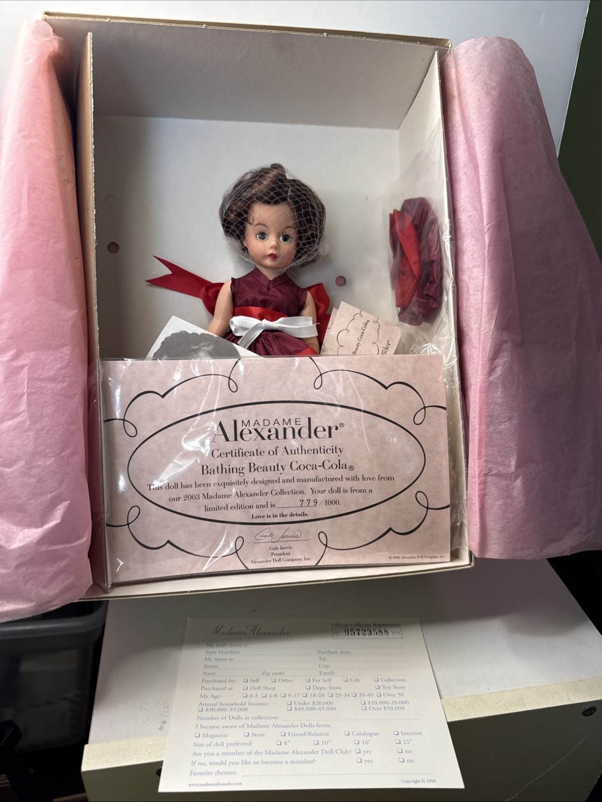 MADAME ALEXANDER Doll BATHING BEAUTY COCA-COLA 36025 ~ Limited Edition 779/1000 MADAME ALEXANDER Doll BATHING BEAUTY COCA-COLA 36025 ~ Limited Edition 779/1000