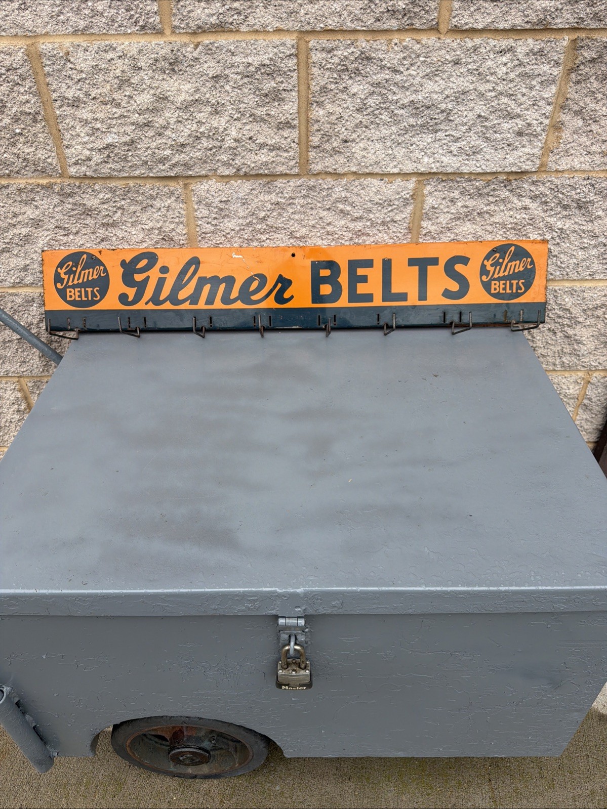 VINTAGE 1940's GILMER FAN BELTS SIGN DISPLAY RACK VINTAGE 1940's GILMER FAN BELTS SIGN DISPLAY RACK