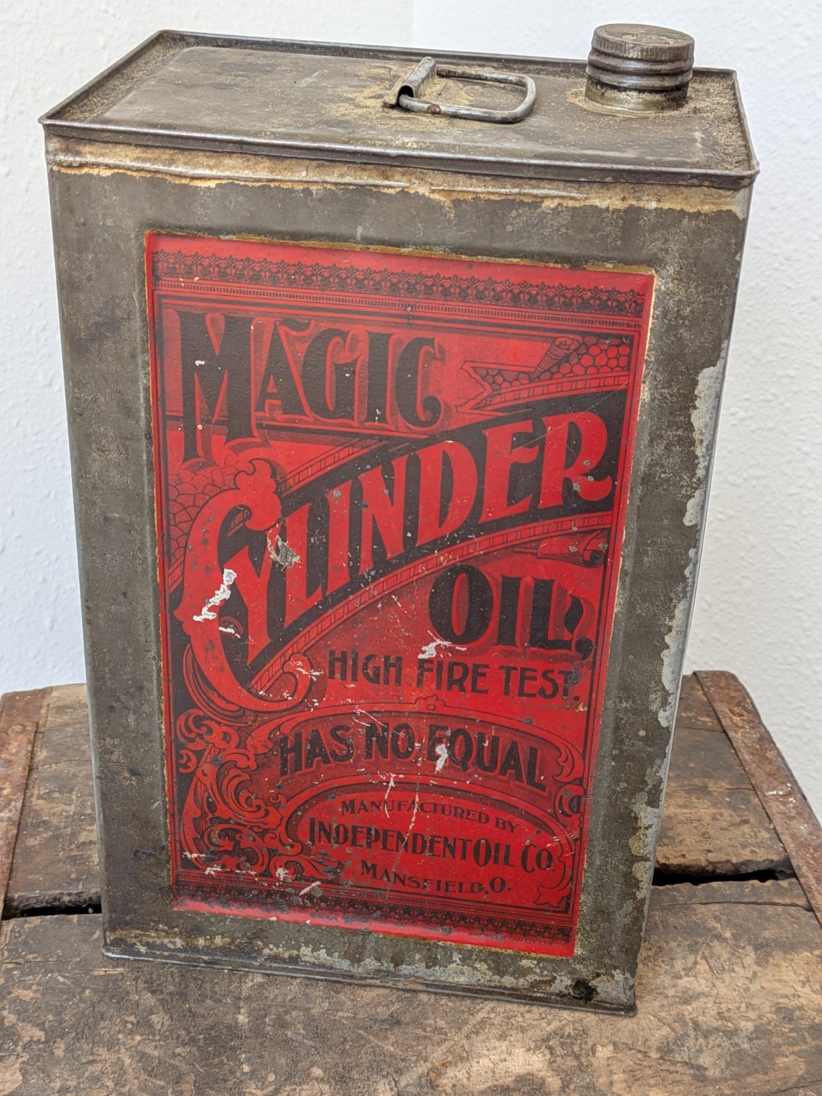 One Gallon Magic Cylinder Independent Oil Co Can Advertising Mansfield Ohio Sign One Gallon Magic Cylinder Independent Oil Co Can Advertising Mansfield Ohio Sign