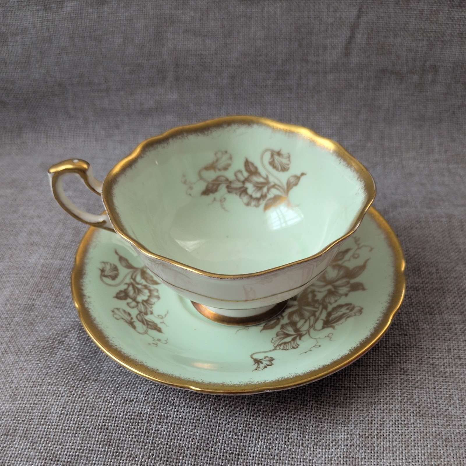 Paragon Mint Green Gold Coffee Tea Cup Saucer Majesty The Queen Bone China READ* Paragon Mint Green Gold Coffee Tea Cup Saucer Majesty The Queen Bone China READ*
