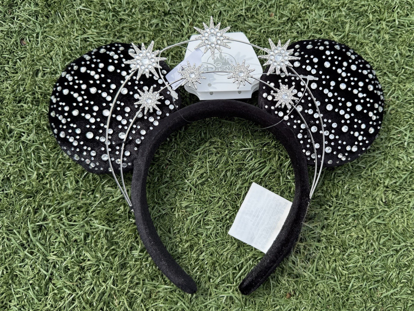 RARE SOLD OUT Disney Minnie Ears Headband Black Silver Rhinestones. RARE SOLD OUT Disney Minnie Ears Headband Black Silver Rhinestones.