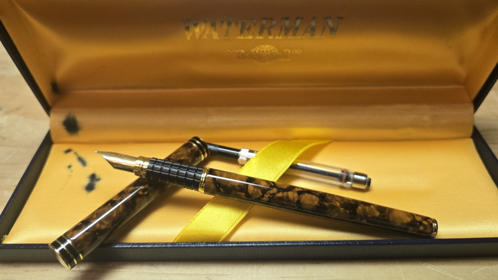 VTG Waterman Exclusive Fountain Pen Cognac Lacquer 18K Medium Nib Box Set Bonus