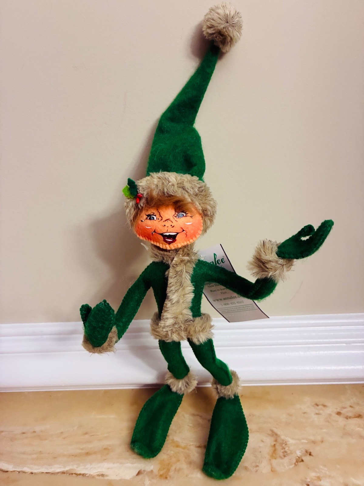 Annalee 12in Green “Rustic” Elf w/Furry Trim NWT Annalee 12in Green “Rustic” Elf w/Furry Trim NWT