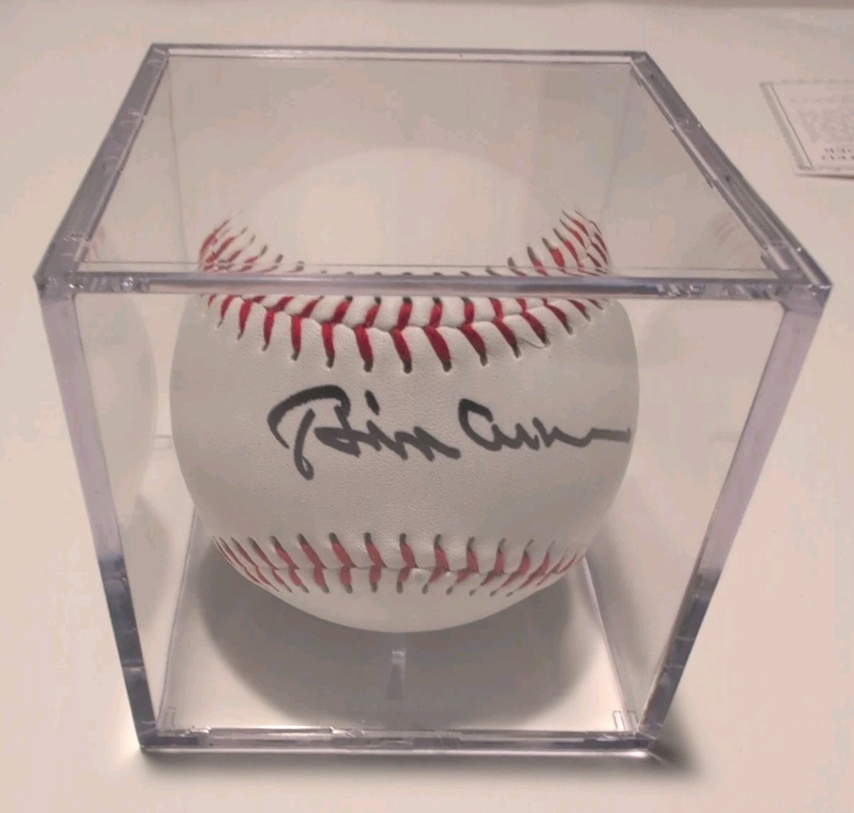 President Bill Clinton Signed Auto Baseball President Bill Clinton Signed Auto Baseball