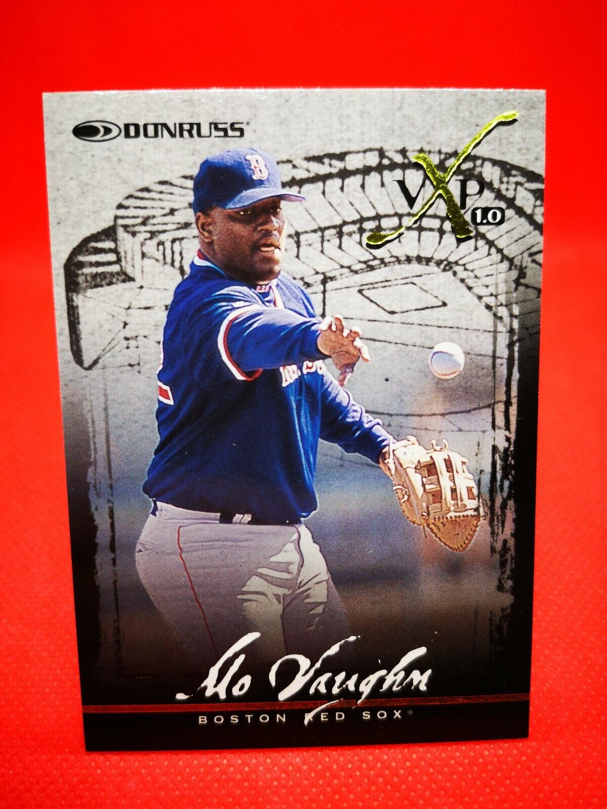 1997 Donruss MLB NM+/M Boston Red Sox Baseball Card #26MB Vaughn