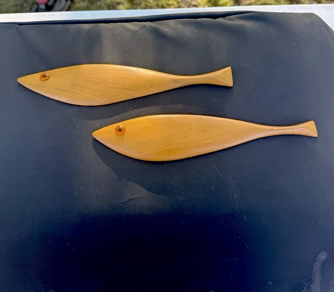 Vintage Mid Century Modern Teak / Walnut Wooden Fish Wall Art / Set Of Two Vintage Mid Century Modern Teak / Walnut Wooden Fish Wall Art / Set Of Two