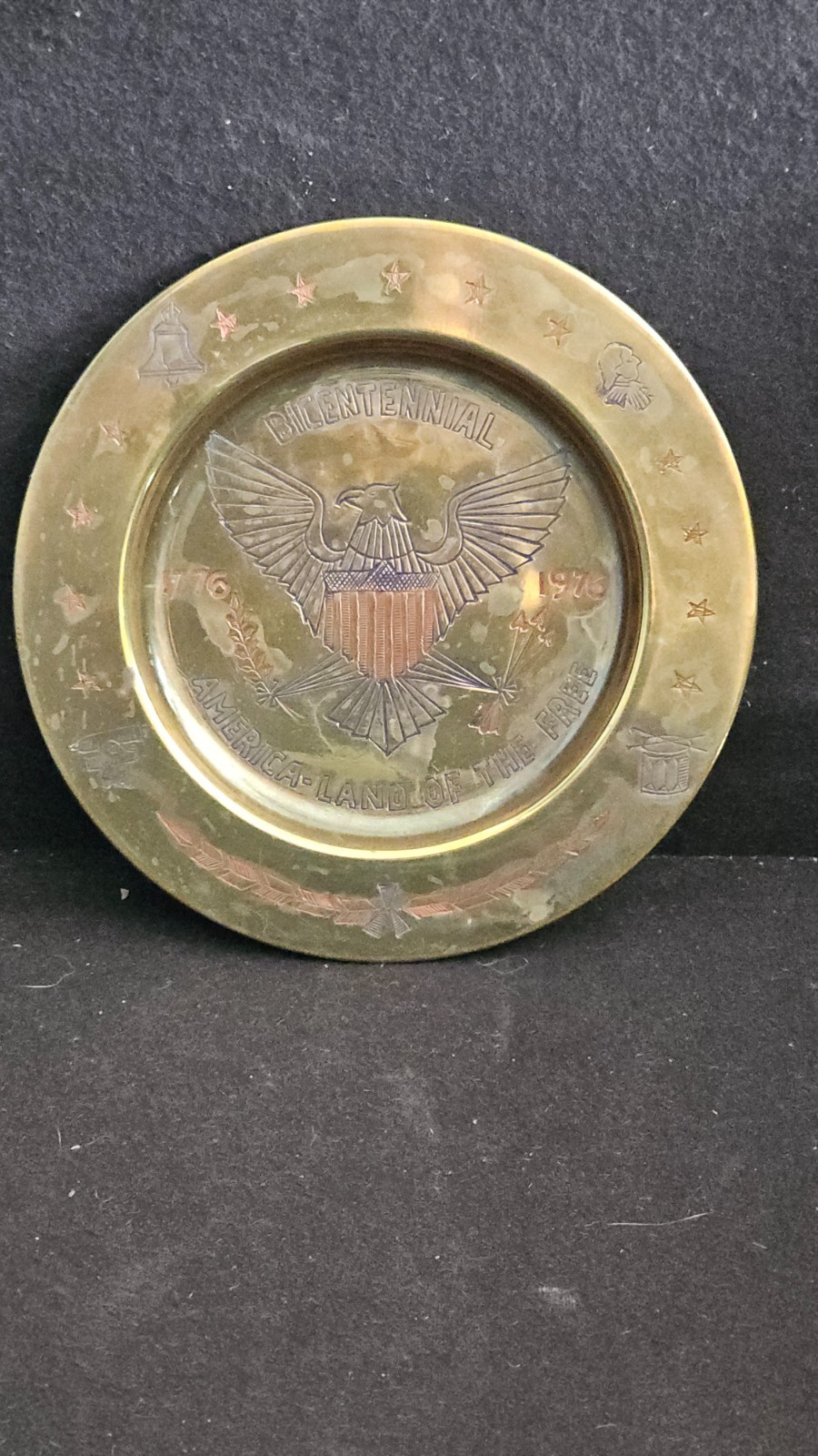 Vintage 1976 S.S. Sarna Brass Bicentennial Engraved Wall Plate India Eagle 7