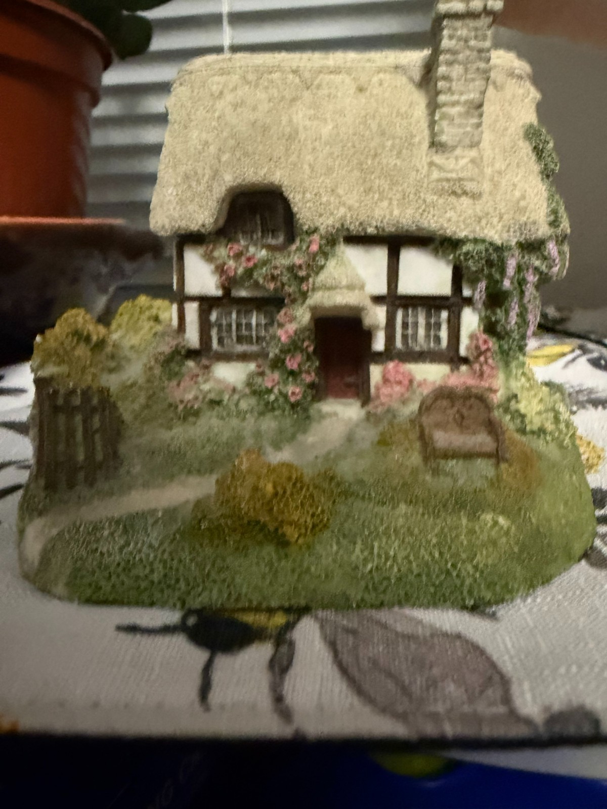 Vintage 1993 Hawthorne Rose Arbour Cottage Thatcher's Crossing Sculpture 