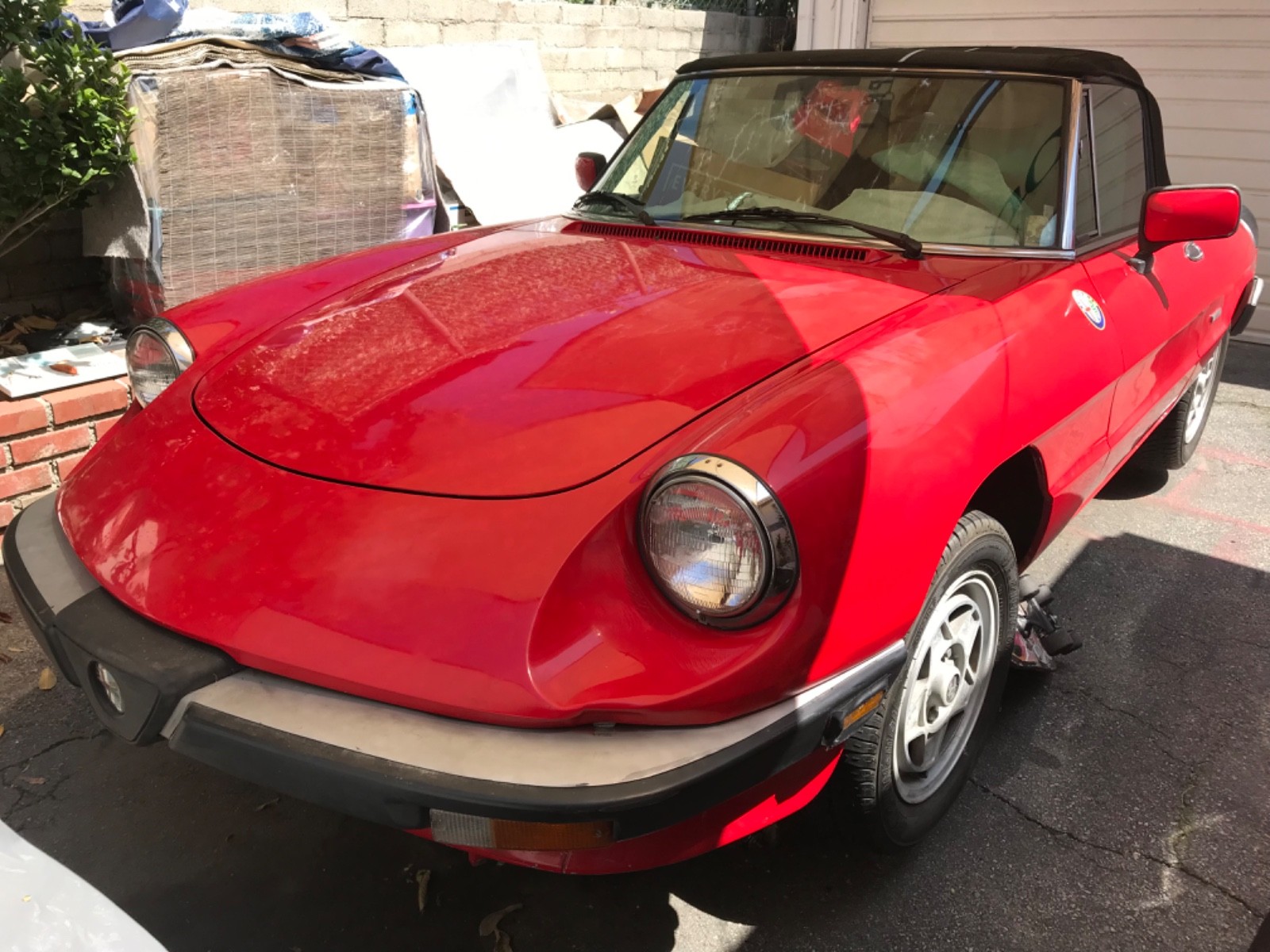 classic collectible 1986 Alfa Romeo rossa corsa red Spider Veloce classic collectible 1986 Alfa Romeo rossa corsa red Spider Veloce