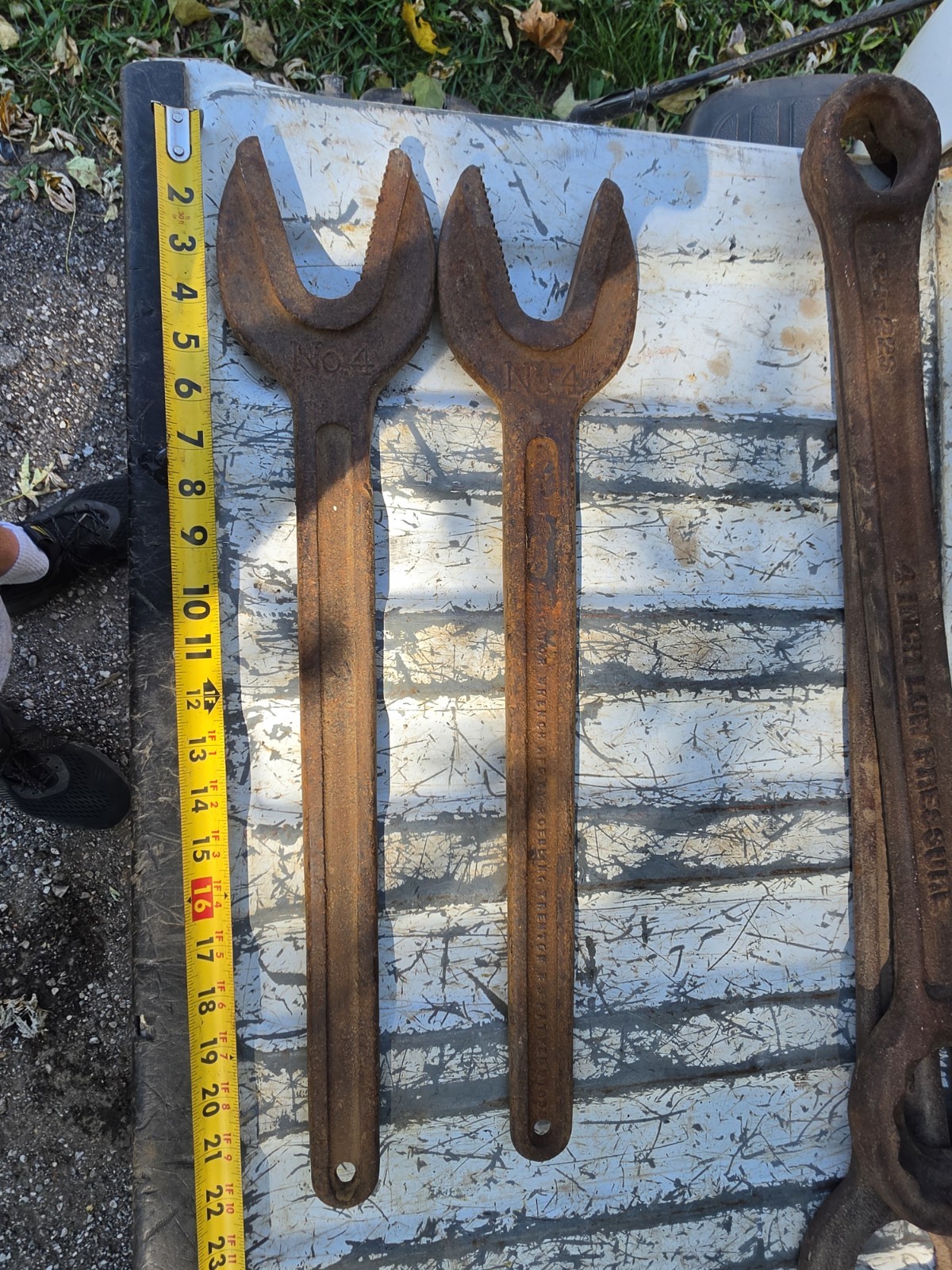 Pair Vintage Antique Roebling No 4 Alligator Wrench 22\ Pair Vintage Antique Roebling No 4 Alligator Wrench 22\