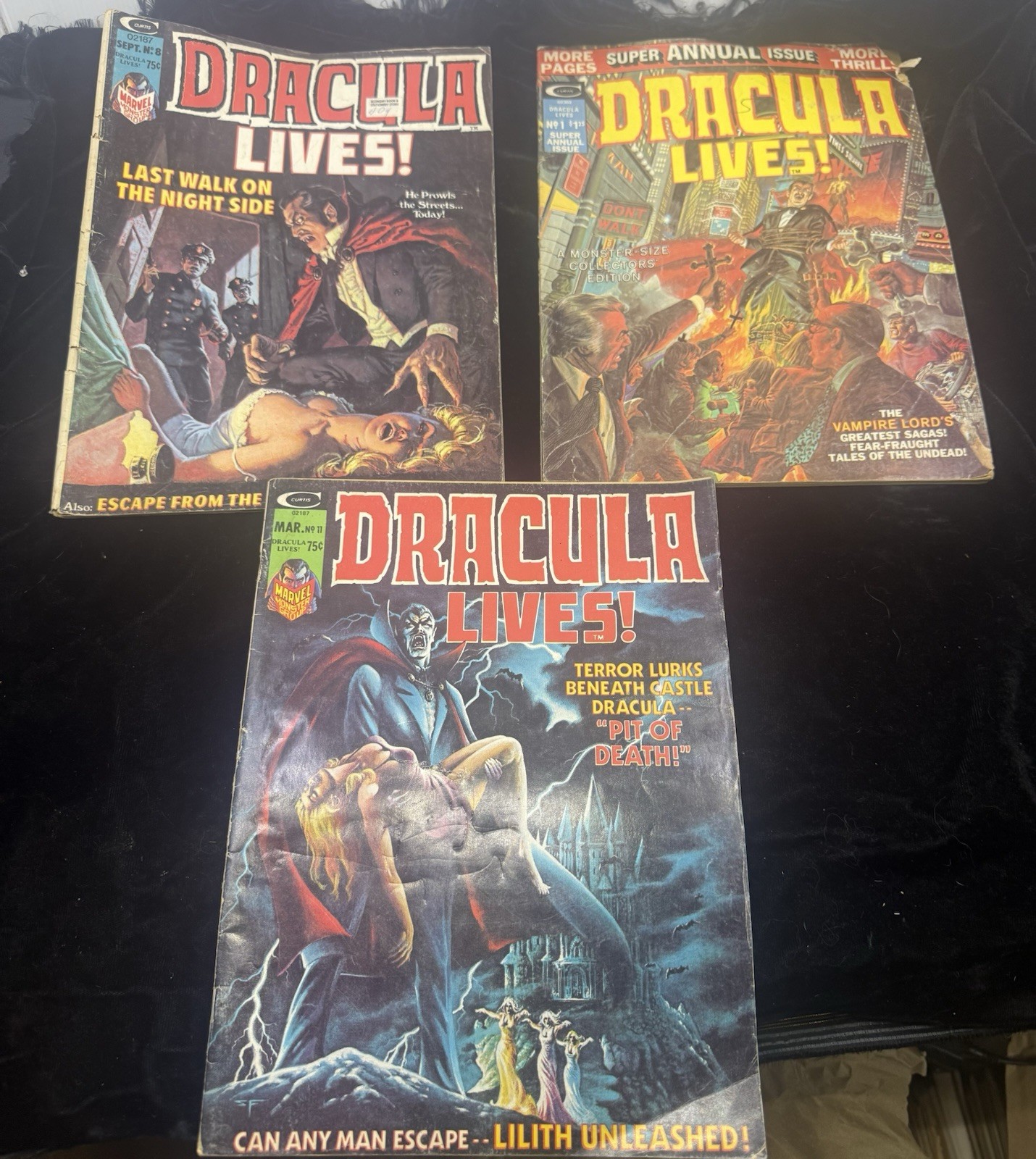 3 Dracula live/Marvel horror comics/magazines #1 + 3 Dracula live/Marvel horror comics/magazines #1 +