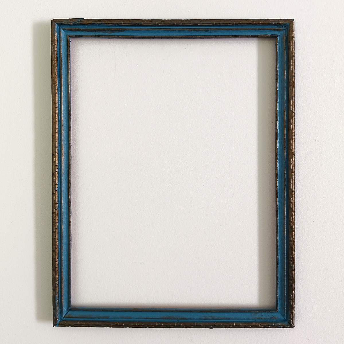 Antique Early 20th Century Petrol Blue & Gold Gilt Wood Thin Art Frame 9 x 12 Antique Early 20th Century Petrol Blue & Gold Gilt Wood Thin Art Frame 9 x 12